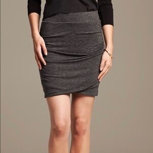Elegant Gray Women's Skirt